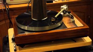 Linn LP12 ebony clamp Audio Note NAD 2700 Wilson Audio [upl. by Adamsun]