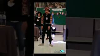 ES UNA MÁQUINA DE BAILE 🕺👑 junghoseok hoseokedit armys short jhopebts8 [upl. by Abel]