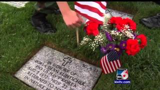 Young marines pay tribute to fallen veterans [upl. by Afaw]