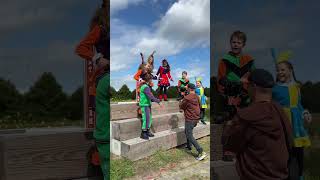 We dansen en we zingen zingen dansen sintalarm sinterklaas intocht pietenkidz shorts [upl. by O'Carroll]