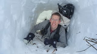 Camping Under the Snow in Survival Shelter [upl. by Bruis]