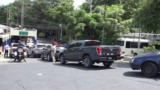 Afluencia de turistas en frontera Las Chinamas [upl. by Juliann]