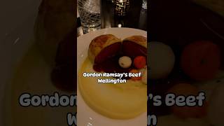 Gordon Ramsay does NOT KNOW how to cook Beef Wellington 🤯 hellskitchen lasvegas review [upl. by Gunnar912]