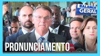 Jair Bolsonaro se pronuncia sobre manifestações de caminhoneiros [upl. by Chemaram665]