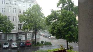 Regen und Hagel am 24052010 in Berlin [upl. by Volnak]