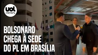 Bolsonaro chega à sede do PL em Brasília e cumprimenta aliados [upl. by Nnaylrebmik]