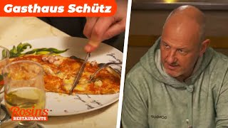 Pizza im TraditionsGasthaus Die Testesser sind unzufrieden  27  Rosins Restaurant  Kabel Eins [upl. by Pitzer]