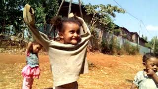 Ethiopian childrens gamesየልጆች ጨዋታyelijoch chewata EthiopiaChildrens fun [upl. by Aina]