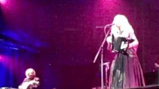 Loreena McKennitt en spectacle [upl. by Devad16]