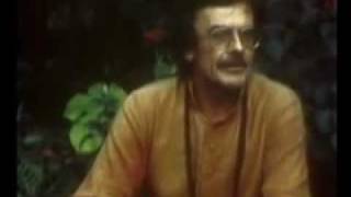 Satyananda Jörg Andrees Elten  quotAshram in Poonaquot 1979  engl subtitles [upl. by Iey179]