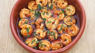 Gambas al pil pil  Receta típica española [upl. by Ahpla]