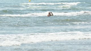 Bañistas estrenan las playas de Alboraya Valencia en la fase 2 [upl. by Nirehs]