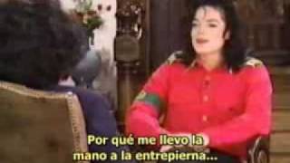 Michael Jackson Porque se pone la mano quotahiquot sub español [upl. by Salvucci675]