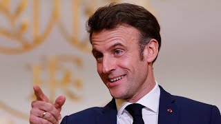 Tournée de Macron en Afrique  quotCe ne sera pas là où il y a des implantations militaires françaisesquot [upl. by Tiffani]