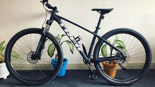 Trek Marlin 7 Mountain Bike 2022 [upl. by Macnair]