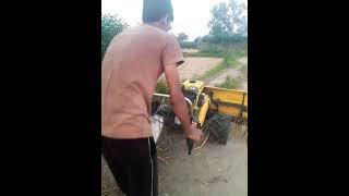 Ye dekhe dhan cutting karne wala machine road pe chal raha hai road gadi music gadi khet song [upl. by Iatnwahs187]