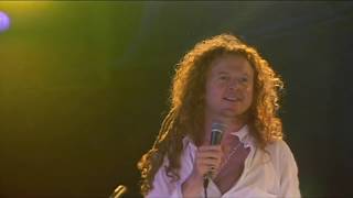 Simply Red  Something Got Me Started Live at Montreux Jazz Festival 1992 [upl. by Avilys]