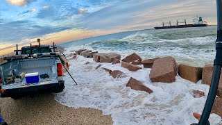 Tidal Wave at the Texas City Dike This monster is why everyone fishes here S7 E52 [upl. by Eelytsirk]