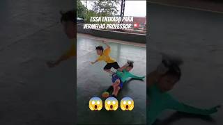 Que isso meu zagueiro 😱🎴 mix futebol futsal futebolamador futebolbrasileiro [upl. by Arinay]