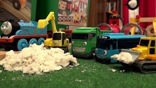 Spielzeug Baustelle Bagger Raupe Kinderfilm Tayo der kleine Bus Brio Eisenbahn für Kinder Deutsch [upl. by Gnagflow]