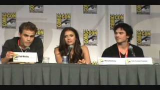 ONCE UPON A TIME Comic Con Panel [upl. by Nnylhsa]