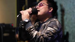 EMPING performs quotKinsa Siyaquot by Luz Loreto Live Sessions at Magno Studio [upl. by Anasiul]