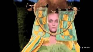 Christian Dior ✰ Haute Couture FallWinter 20062007 [upl. by Bellanca]