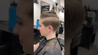 Pixie haircut tutorial  How to cut hair [upl. by Win858]