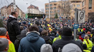 Landwirte demonstrieren in Stuttgart  STUGGITV [upl. by Esinet]