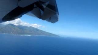 Air Tahiti Landing in Papeete ATR72 [upl. by Billmyre]