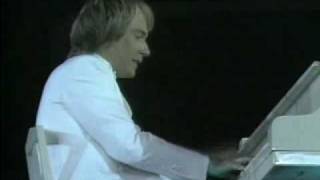 Richard Clayderman Plays ROOT BEER RAG in Japan in 1983 [upl. by Halfdan575]