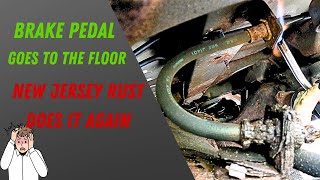 BRAKE PEDAL GOES TO THE FLOOR HOW TO DIAGNOSE AND REPAIR  MOBILE MECHANIC [upl. by Aikym]