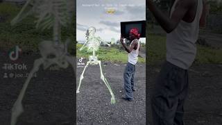 Voici le squelette de 2PAC au Congo 🇨🇩 😂😂 comedy musicvideo viralvideo humour [upl. by Ayamahs]