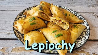 PIECZONE PIEROGI PIEROGI Z KURCZAKIEM I SEREM  POMYSL NA PIEROGI [upl. by Norac498]