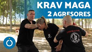 DEFENSA contra DOS AGRESORES con ARMAS 😤 Defensa Personal Krav Maga [upl. by Ikcin646]