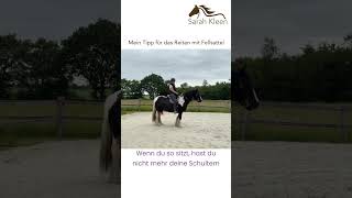 QuickTipp  Reiten mit Fellsattel  Reitpad [upl. by Swamy]