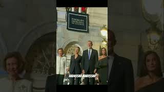 La familia real en la entrega de los premios princesa de Asturias Diosesrey LeonorShorts Hawena [upl. by Paule]