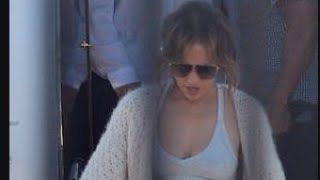 Jennifer Lopez jets back into Los Angeles after weeks in the Hamptons  as husband Ben Affleck [upl. by Hen]