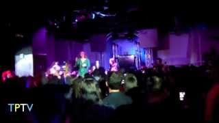 JOJO Performs quotHomeboy  Let It Rainquot Mashup  Level3 Night Club  52213 [upl. by Oos]