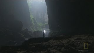 La plus grande grotte du monde The Worlds Biggest Cave [upl. by Kall]