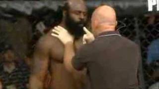 Kimbo Slice vs Tank Abbott [upl. by Jefferson]