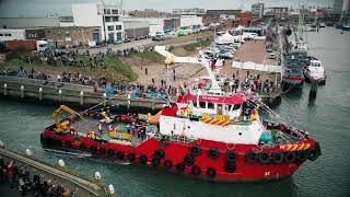 Sinterklaas in de haven van Scheveningen [upl. by Ginger]