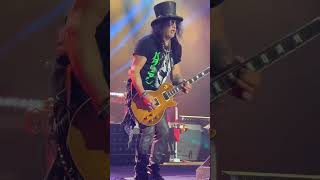 When Slash Takes the Lead—Paradise City’s Solo Finale Brings Down the House [upl. by Leval]