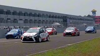 Balap mobil di SENTUL INTERNATIONAL CIRCUIT BOGOR INDONESIA [upl. by Oinoitna911]