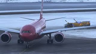 Tuukkaq  Airbus A330neo taxiing for the first time in Nuuk [upl. by Selinski720]