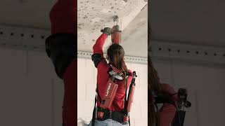 🦸 Unterstützung bei Überkopfarbeiten  👇🏼 hilti exoskeleton [upl. by Brelje]