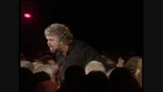 Beppe Grillo e il ponte sullo stretto [upl. by Derayne602]