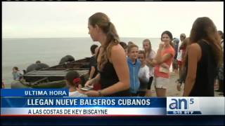 13 balseros cubanos llegan a la Florida mientras Cuba regresa a la normalidad [upl. by Kirenoj]