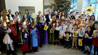 Die Sternsinger im Rathaus [upl. by Nirel189]