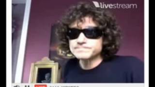 Bunbury confirma en otoño de 2013 que Héroes del Silencio podrían reunirse y si los fans lo demandan [upl. by Osnola759]